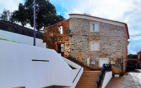 Largo Da Fonte